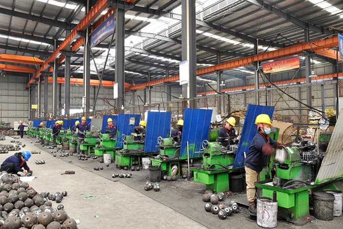 安宁网架锥头车间