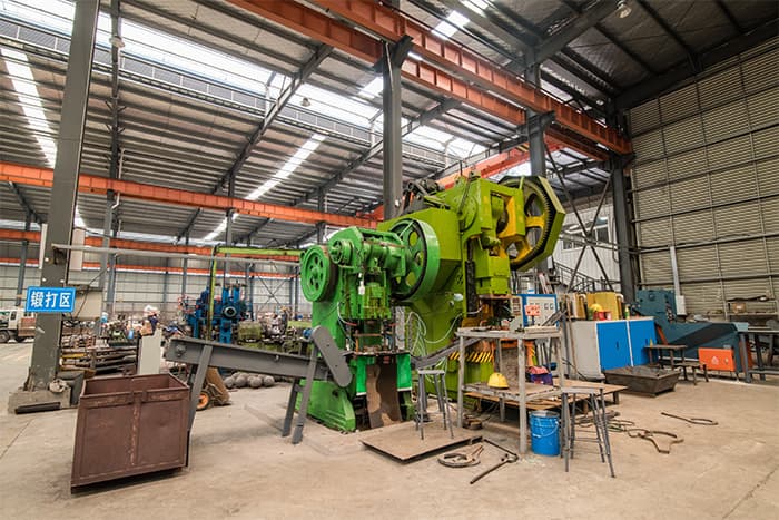 安宁网架配件-锥头加工车间